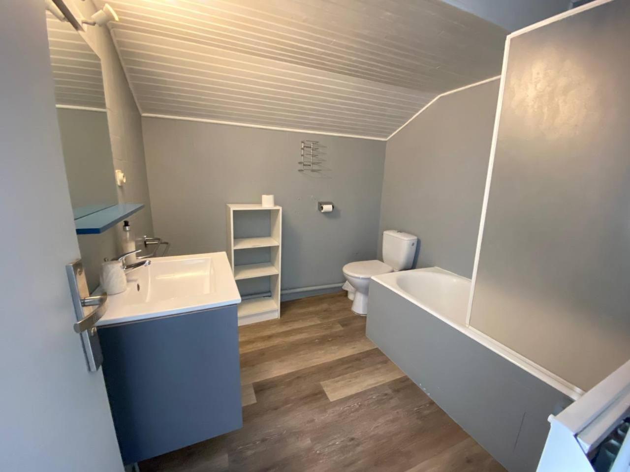 Hotel L'Oustalet Font-Romeu-Odeillo-Via ภายนอก รูปภาพ